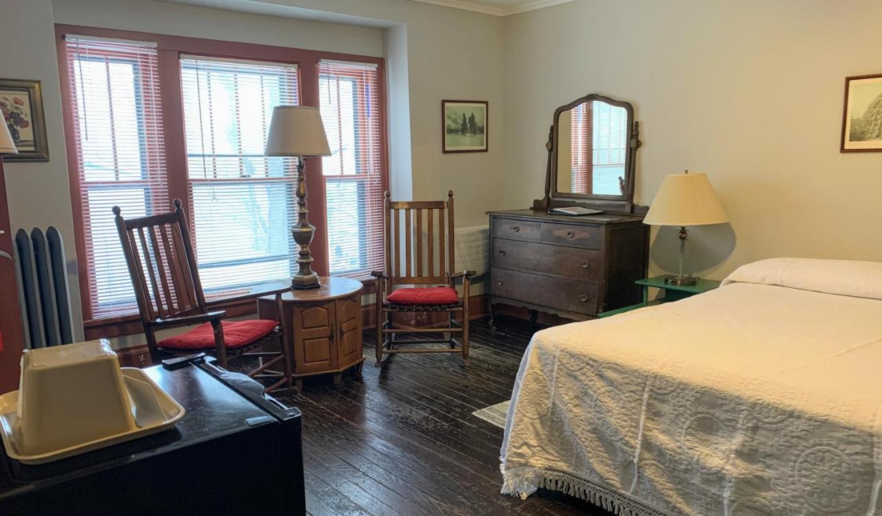 Lakeside Inn 外观 照片