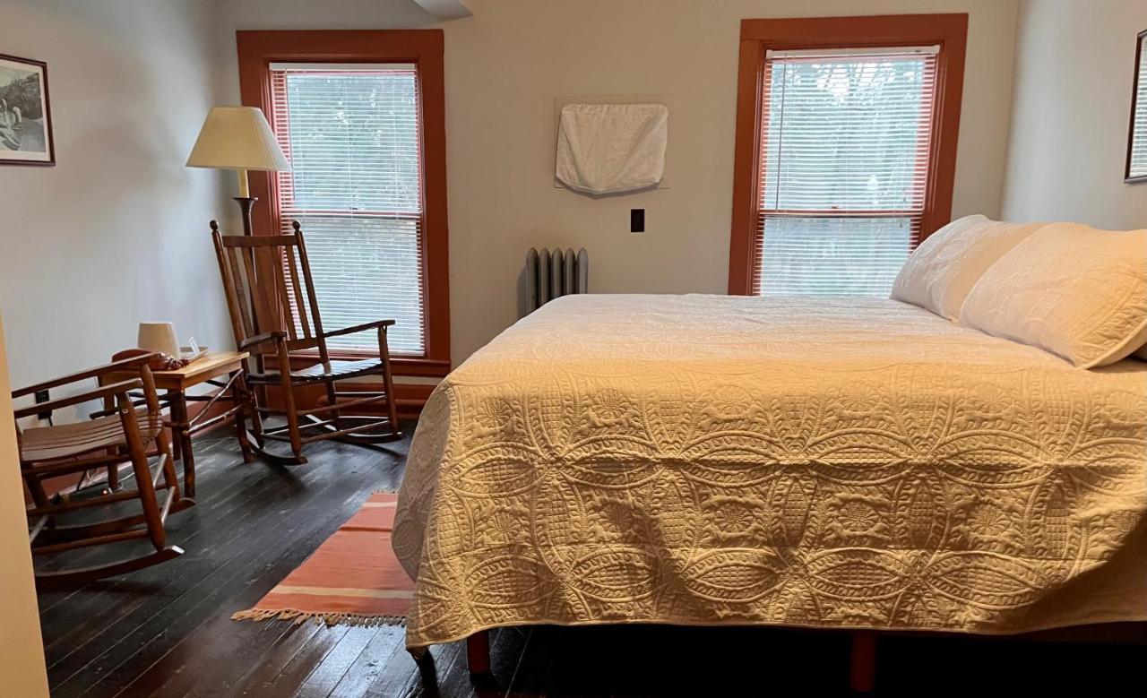 Lakeside Inn 外观 照片