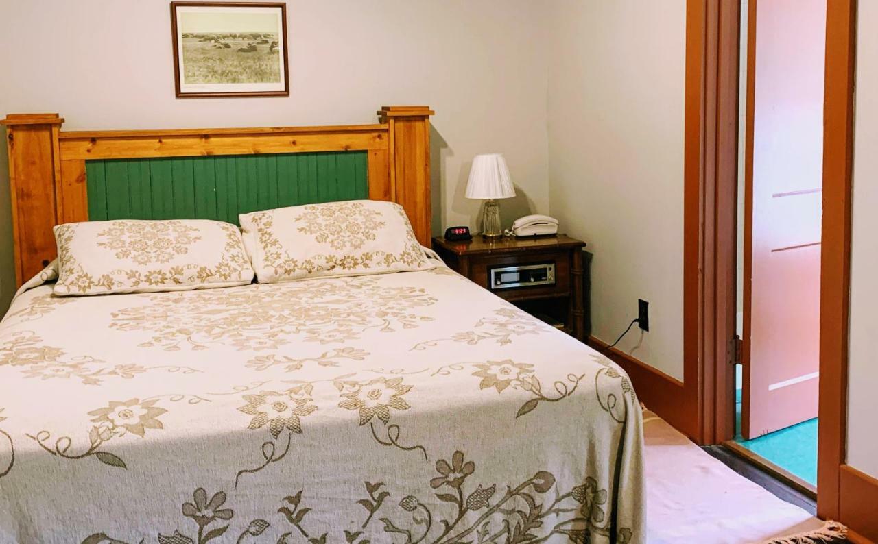 Lakeside Inn 外观 照片